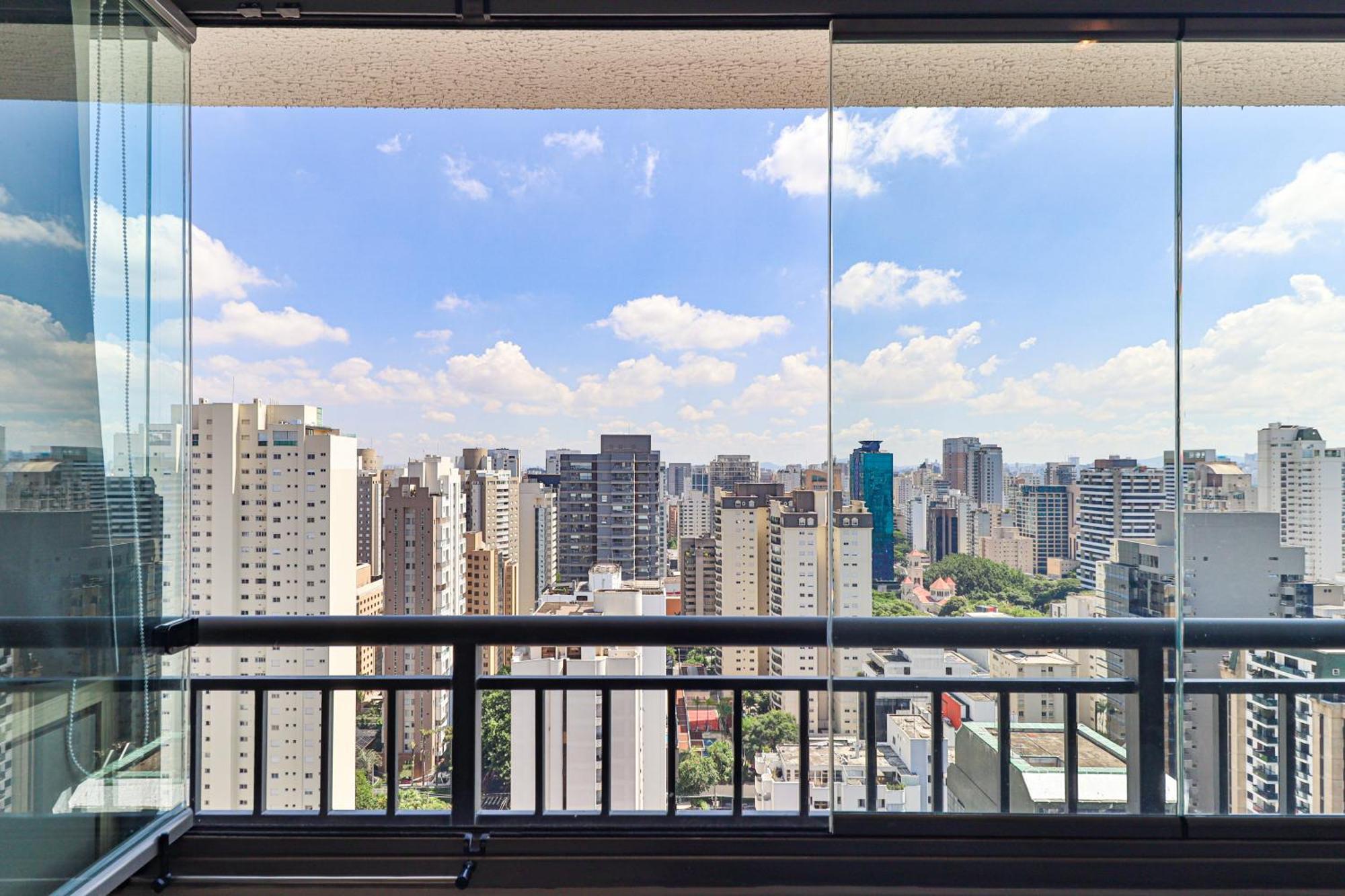 Em - Moema Apartamento *